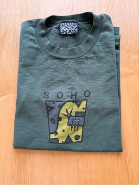 FORAVI New York SOHO Abstract Graphic T Shirt Men’s Large Olive Green